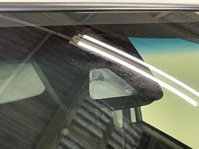 ステラ カスタムＲ　スマートアシスト　ワンオーナー　ナビ　ＥＴＣ　ワンオーナー　ナビ　バックカメラ　ＥＴＣ　シートヒーター　ＵＳＢ接続　Ｂｌｕｅｔｏｏｔｈ　ＤＶＤ再生　アイドリングストップ　横滑り防止装置　盗難防止装置　フルセグ　プッシュスタート　ＬＥＤヘッドライト（12枚目）