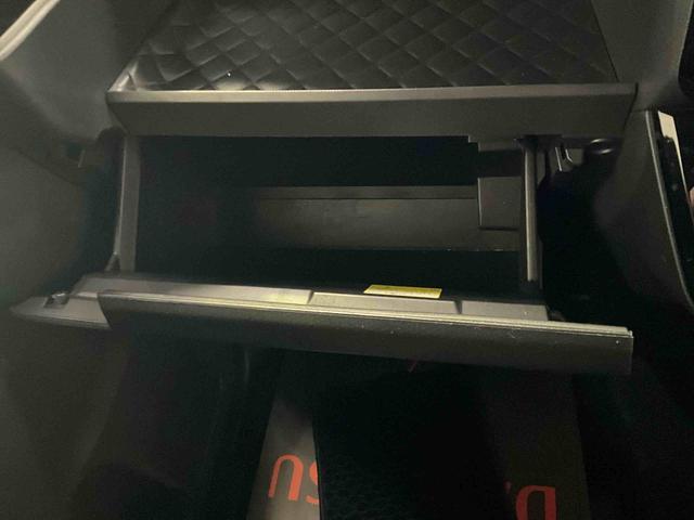 タント カスタムＲＳスタイルセレクション　ナビ　パノラマモニター　９インチナビ　パノラマモニター　フルセグチューナー　ブルートゥース対応　ターボ　アダプティブクルーズコントロール　両側リヤパワースライドドア　プッシュボタンエンジンスタート　ＥＴＣ　ドライブレコーダー（16枚目）