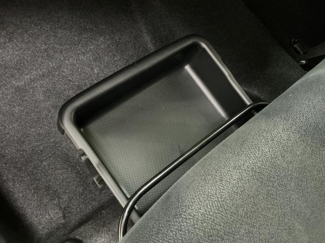 パッソ モーダ　Ｓ　ワンオーナー　ナビ　バックカメラ　ツートン　ワンオーナー　ナビ　バックカメラ　Ｂｌｕｅｔｏｏｔｈ　ツートンカラー／ルーフ黒　衝突軽減ブレーキ　ＬＥＤヘッドライト　プッシュスタート　横滑り防止装置　スペアキー　アイドリングストップ　オートエアコン（23枚目）