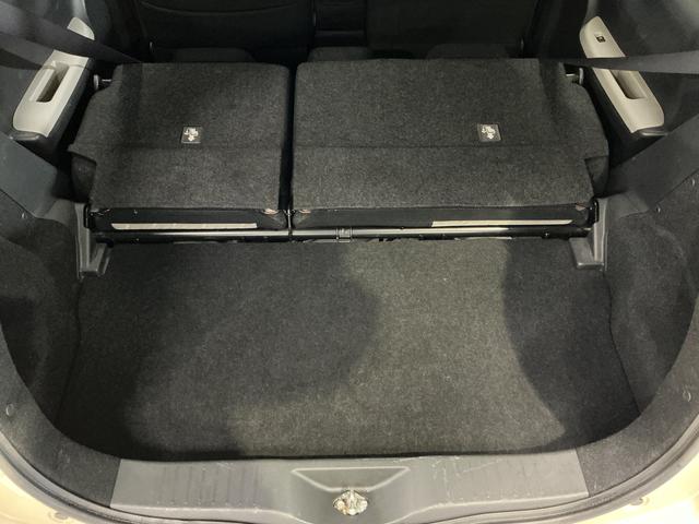 パッソ モーダ　Ｓ　ワンオーナー　ナビ　バックカメラ　ツートン　ワンオーナー　ナビ　バックカメラ　Ｂｌｕｅｔｏｏｔｈ　ツートンカラー／ルーフ黒　衝突軽減ブレーキ　ＬＥＤヘッドライト　プッシュスタート　横滑り防止装置　スペアキー　アイドリングストップ　オートエアコン（30枚目）