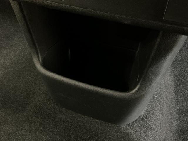 パッソ モーダ　Ｓ　ワンオーナー　ナビ　バックカメラ　ツートン　ワンオーナー　ナビ　バックカメラ　Ｂｌｕｅｔｏｏｔｈ　ツートンカラー／ルーフ黒　衝突軽減ブレーキ　ＬＥＤヘッドライト　プッシュスタート　横滑り防止装置　スペアキー　アイドリングストップ　オートエアコン（44枚目）