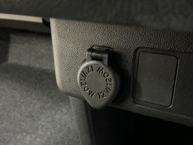 パッソ モーダ　Ｓ　ワンオーナー　ナビ　バックカメラ　ツートン　ワンオーナー　ナビ　バックカメラ　Ｂｌｕｅｔｏｏｔｈ　ツートンカラー／ルーフ黒　衝突軽減ブレーキ　ＬＥＤヘッドライト　プッシュスタート　横滑り防止装置　スペアキー　アイドリングストップ　オートエアコン（45枚目）