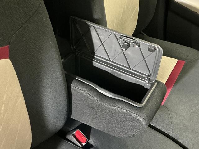 パッソ モーダ　Ｓ　ワンオーナー　ナビ　バックカメラ　ツートン　ワンオーナー　ナビ　バックカメラ　Ｂｌｕｅｔｏｏｔｈ　ツートンカラー／ルーフ黒　衝突軽減ブレーキ　ＬＥＤヘッドライト　プッシュスタート　横滑り防止装置　スペアキー　アイドリングストップ　オートエアコン（54枚目）