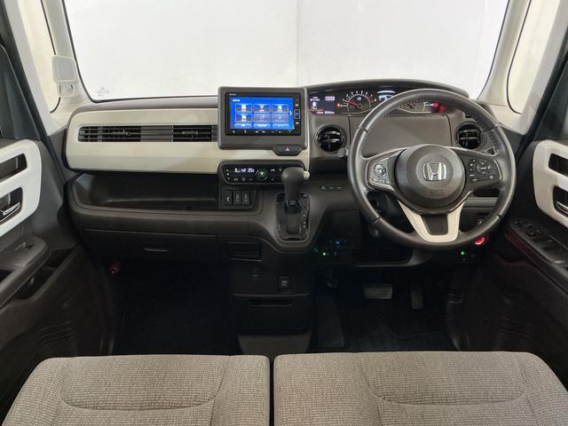 Ｎ－ＢＯＸ Ｌ・ターボ　ナビ　バックカメラ　ＥＴＣ　ドライブレコーダー　ナビ　バックカメラ　フルセグチューナー　ブルートゥース対応　ＥＴＣ　ドライブレコーダー　プッシュボタンエンジンスタート　ターボ　両側リヤパワースライドドア　ＬＥＤヘッドライト　オートエアコン　ＡＢＳ（2枚目）