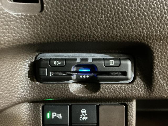 Ｎ－ＢＯＸ Ｌ・ターボ　ナビ　バックカメラ　ＥＴＣ　ドライブレコーダー　ナビ　バックカメラ　フルセグチューナー　ブルートゥース対応　ＥＴＣ　ドライブレコーダー　プッシュボタンエンジンスタート　ターボ　両側リヤパワースライドドア　ＬＥＤヘッドライト　オートエアコン　ＡＢＳ（6枚目）