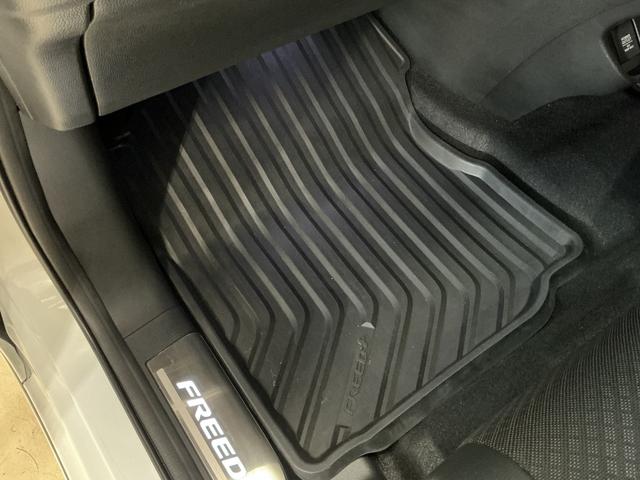 フリード+ハイブリッド ハイブリッドG・ホンダセンシング ナビ バックカメラ ETC カーナビゲーション バックカメラ ETC 無限エアロ 後席両側電動スライドドア コーナーセンサー クルーズコントロール 前席シートヒーター ホンダセンシング オートエアコン キーフリー(39枚目)