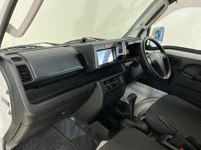 ピクシストラック エクストラSAIIIt ワンオーナー 幌付き車両 切替式4WD 構造変更済 AT車 ナビ ETC ドラレコ バックカメラ 荷台作業灯 コーナーセンサー LEDヘッドライト 横滑り防止装置 キーレスエントリー オートライト(29枚目)