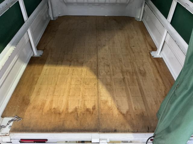 ピクシストラック エクストラSAIIIt ワンオーナー 幌付き車両 切替式4WD 構造変更済 AT車 ナビ ETC ドラレコ バックカメラ 荷台作業灯 コーナーセンサー LEDヘッドライト 横滑り防止装置 キーレスエントリー オートライト(39枚目)