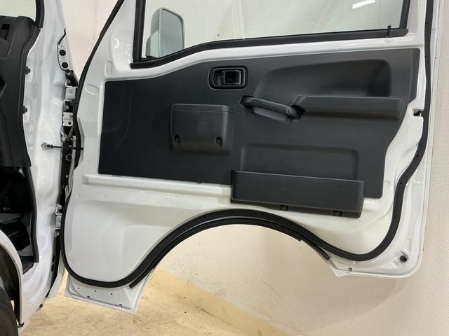 ピクシストラック エクストラSAIIIt ワンオーナー 幌付き車両 切替式4WD 構造変更済 AT車 ナビ ETC ドラレコ バックカメラ 荷台作業灯 コーナーセンサー LEDヘッドライト 横滑り防止装置 キーレスエントリー オートライト(70枚目)