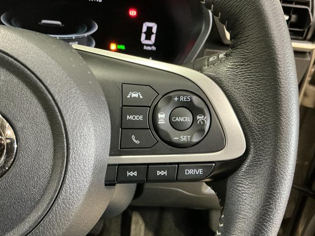 ロッキー プレミアムＧ　ＨＥＶ　ワンオーナー　パノラマモニター　ワンオーナー　全周囲カメラ　前後コーナーセンサー　前席シートヒーター　アダプティブクルーズコントロール　電子パーキング　オートブレーキホールド　オートマチックハイビーム　１７インチ純正アルミホイール（3枚目）