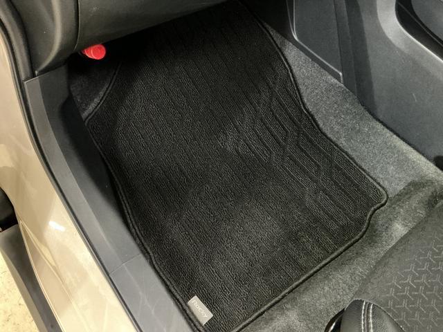 ロッキー プレミアムＧ　ＨＥＶ　ワンオーナー　パノラマモニター　ワンオーナー　全周囲カメラ　前後コーナーセンサー　前席シートヒーター　アダプティブクルーズコントロール　電子パーキング　オートブレーキホールド　オートマチックハイビーム　１７インチ純正アルミホイール（26枚目）