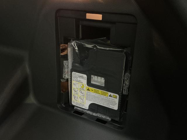 ロッキー プレミアムＧ　ＨＥＶ　ワンオーナー　パノラマモニター　ワンオーナー　全周囲カメラ　前後コーナーセンサー　前席シートヒーター　アダプティブクルーズコントロール　電子パーキング　オートブレーキホールド　オートマチックハイビーム　１７インチ純正アルミホイール（35枚目）