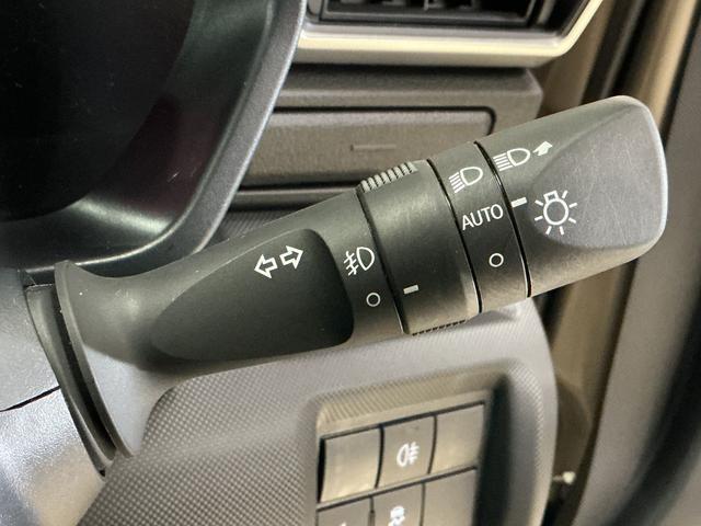 ロッキー プレミアムＧ　ＨＥＶ　ワンオーナー　パノラマモニター　ワンオーナー　全周囲カメラ　前後コーナーセンサー　前席シートヒーター　アダプティブクルーズコントロール　電子パーキング　オートブレーキホールド　オートマチックハイビーム　１７インチ純正アルミホイール（48枚目）