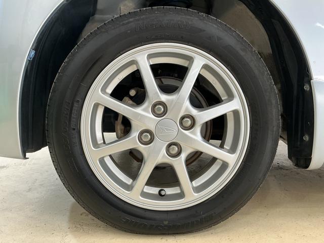 ミライース Ｇ　ワンオーナー　ＣＤオーディオ　純正アルミホイール　ワンオーナー　ＣＤオーディオ　１４インチ純正アルミホイール　ドアバイザー　キーレスエントリー　スペアキー有り　アイドリングストップ　横滑り防止装置　盗難防止装置　電動格納ドアミラー　１２Ｖ電源ソケット（4枚目）