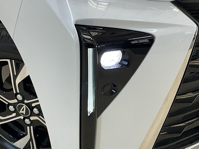 タント カスタムＸ　届出済み未使用車　パノラマモニター　電動スライド　届出済み未使用車　パノラマモニター　両側電動スライドドア　前席シートヒーター　前後コーナーセンサー　電子パーキング　オートブレーキホールド　オートマチックハイビーム　１４インチ純正アルミホイール（11枚目）