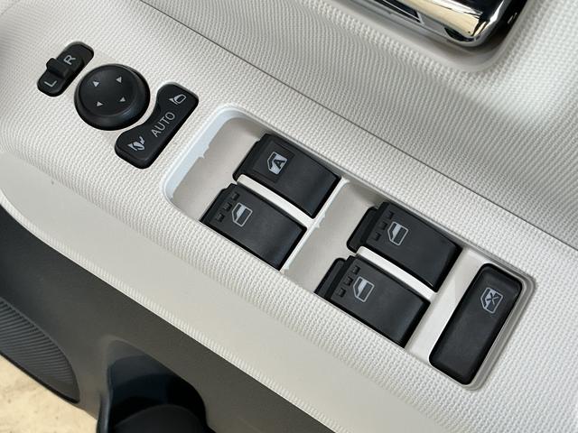 ムーヴキャンバス ストライプスＧ　届出済み未使用車　４ＷＤ　バックカメラ　届出済み未使用車　４ＷＤ　バックカメラ　両側電動スライドドア　前席シートヒーター　前後コーナーセンサー　ホッとカップホルダー　電子パーキング　オートブレーキホールド　オートマチックハイビーム　ＵＳＢ（40枚目）