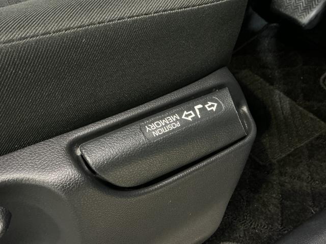 ���Ȃ��̗~�����I�������ƌ�����B�L�x�ȃ��C���i�b�v�ł��҂����Ă��܂��B