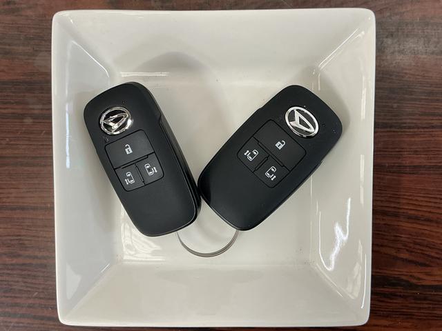 ムーヴキャンバス ストライプスＧ　届出済未使用車　スマートアシスト　届出済未使用車　スマートアシスト　バックカメラ　両側リヤパワースライドドア　プッシュボタンエンジンスタート　ＬＥＤヘッドライト　コーナーセンサー　オートエアコン　オートライト　シートヒーター　ＡＢＳ（19枚目）