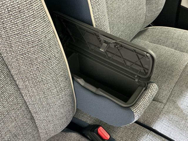 ムーヴキャンバス ストライプスＧ　届出済未使用車　スマートアシスト　届出済未使用車　スマートアシスト　バックカメラ　両側リヤパワースライドドア　プッシュボタンエンジンスタート　ＬＥＤヘッドライト　コーナーセンサー　オートエアコン　オートライト　シートヒーター　ＡＢＳ（59枚目）