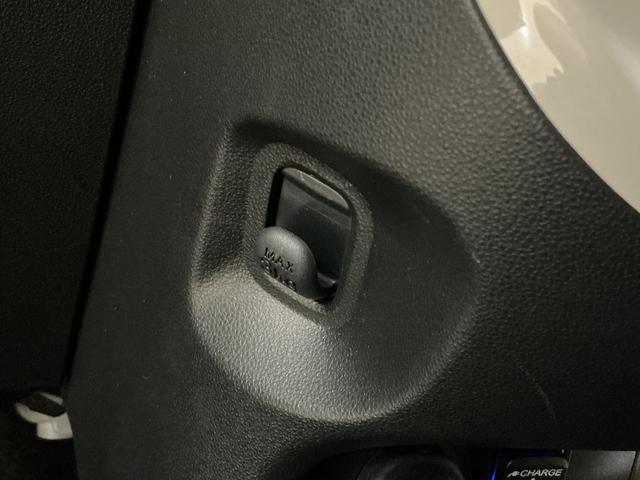 ムーヴキャンバス Gメイクアップリミテッド SAIII ナビ パノラマモニター ナビ パノラマモニター ドライブレコーダー ETC 両側電動スライドドア オートマチックハイビーム USBチャージャー Bluetooth フルセグTV DVD再生 プッシュスタート スマートキー(68枚目)