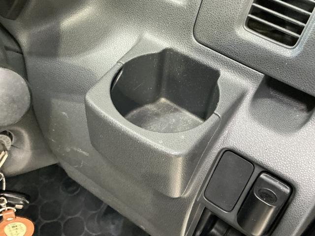 ハイゼットカーゴ ＤＸ　ワンオーナー　５速ＭＴ車　４ＷＤ　ＣＤオーディオ　ワンオーナー　５速ＭＴ車　４ＷＤ　ＣＤオーディオ　ラバーマット　キーレスエントリー　ドアバイザー　マニュアルエアコン　ヘッドライトレべライザー　シガーソケット　スペアタイヤ（38枚目）