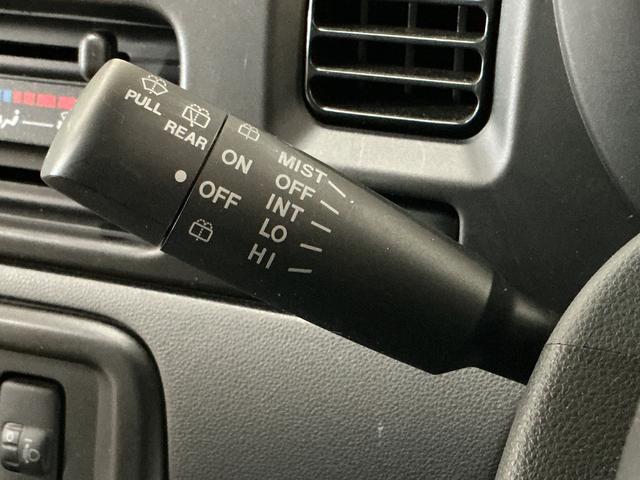 ハイゼットカーゴ ＤＸ　ワンオーナー　５速ＭＴ車　４ＷＤ　ＣＤオーディオ　ワンオーナー　５速ＭＴ車　４ＷＤ　ＣＤオーディオ　ラバーマット　キーレスエントリー　ドアバイザー　マニュアルエアコン　ヘッドライトレべライザー　シガーソケット　スペアタイヤ（43枚目）