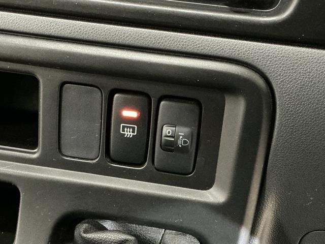 ハイゼットカーゴ ＤＸ　ワンオーナー　５速ＭＴ車　４ＷＤ　ＣＤオーディオ　ワンオーナー　５速ＭＴ車　４ＷＤ　ＣＤオーディオ　ラバーマット　キーレスエントリー　ドアバイザー　マニュアルエアコン　ヘッドライトレべライザー　シガーソケット　スペアタイヤ（50枚目）