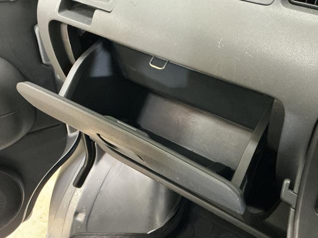 ハイゼットカーゴ ＤＸ　ワンオーナー　５速ＭＴ車　４ＷＤ　ＣＤオーディオ　ワンオーナー　５速ＭＴ車　４ＷＤ　ＣＤオーディオ　ラバーマット　キーレスエントリー　ドアバイザー　マニュアルエアコン　ヘッドライトレべライザー　シガーソケット　スペアタイヤ（55枚目）