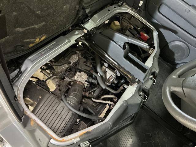 ハイゼットカーゴ ＤＸ　ワンオーナー　５速ＭＴ車　４ＷＤ　ＣＤオーディオ　ワンオーナー　５速ＭＴ車　４ＷＤ　ＣＤオーディオ　ラバーマット　キーレスエントリー　ドアバイザー　マニュアルエアコン　ヘッドライトレべライザー　シガーソケット　スペアタイヤ（58枚目）