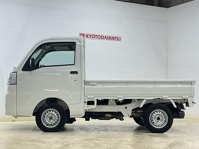 ハイゼットトラック スタンダード　ワンオーナー　４ＷＤ　ＣＶＴ車　ラジオデッキ　ワンオーナー　４ＷＤ　ＣＶＴ車　ラジオデッキ　リアコーナーセンサー　オートマチックハイビーム　３方開　横滑り防止装置　オートライト　マニュアルエアコン　スマートアシスト　ヘッドライトレべライザー（10枚目）