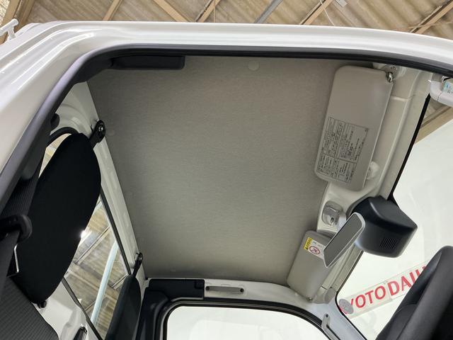 ハイゼットトラック スタンダード　ワンオーナー　４ＷＤ　ＣＶＴ車　ラジオデッキ　ワンオーナー　４ＷＤ　ＣＶＴ車　ラジオデッキ　リアコーナーセンサー　オートマチックハイビーム　３方開　横滑り防止装置　オートライト　マニュアルエアコン　スマートアシスト　ヘッドライトレべライザー（31枚目）