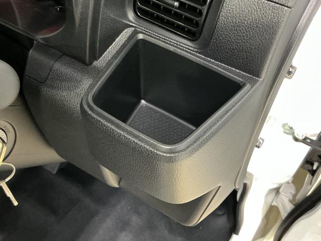 ハイゼットトラック スタンダード　ワンオーナー　４ＷＤ　ＣＶＴ車　ラジオデッキ　ワンオーナー　４ＷＤ　ＣＶＴ車　ラジオデッキ　リアコーナーセンサー　オートマチックハイビーム　３方開　横滑り防止装置　オートライト　マニュアルエアコン　スマートアシスト　ヘッドライトレべライザー（33枚目）