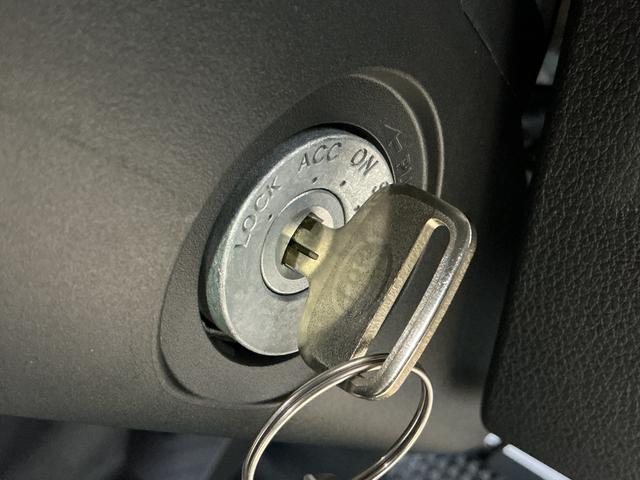 ハイゼットトラック スタンダード　ワンオーナー　４ＷＤ　ＣＶＴ車　ラジオデッキ　ワンオーナー　４ＷＤ　ＣＶＴ車　ラジオデッキ　リアコーナーセンサー　オートマチックハイビーム　３方開　横滑り防止装置　オートライト　マニュアルエアコン　スマートアシスト　ヘッドライトレべライザー（34枚目）