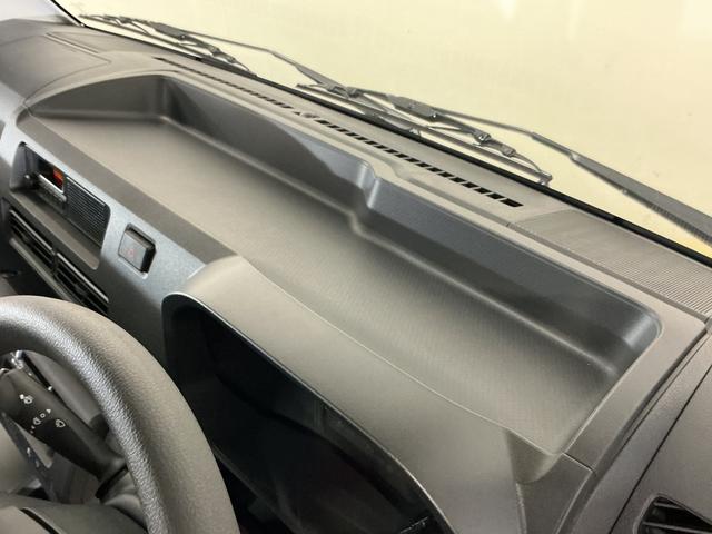 ハイゼットトラック スタンダード　ワンオーナー　４ＷＤ　ＣＶＴ車　ラジオデッキ　ワンオーナー　４ＷＤ　ＣＶＴ車　ラジオデッキ　リアコーナーセンサー　オートマチックハイビーム　３方開　横滑り防止装置　オートライト　マニュアルエアコン　スマートアシスト　ヘッドライトレべライザー（35枚目）