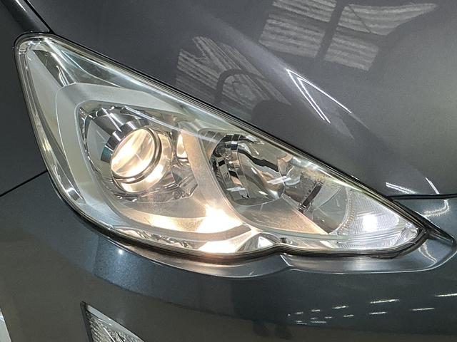 アクア S ナビ フルセグチューナー ブルートゥース対応 ETC ナビ フルセグチューナー ブルートゥース対応 ETC プッシュボタンエンジンスタート オートエアコン 電動格納式ドアミラー ホイールキャップ フォグランプ オートライト バイザー カーペットマット(7枚目)