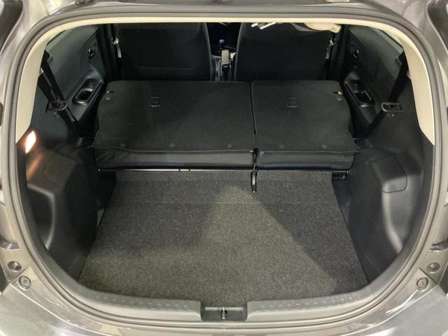 アクア S ナビ フルセグチューナー ブルートゥース対応 ETC ナビ フルセグチューナー ブルートゥース対応 ETC プッシュボタンエンジンスタート オートエアコン 電動格納式ドアミラー ホイールキャップ フォグランプ オートライト バイザー カーペットマット(29枚目)