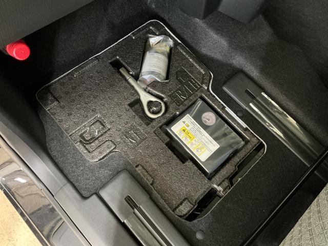 タント X バックカメラ 両側電動スライドドア USBチャージャー バックカメラ 両側電動スライドドア 前後コーナーセンサー 前席シートヒーター 電子パーキング オートブレーキホールド オートマチックハイビーム プッシュスタート USBチャージャー スマートキー(32枚目)