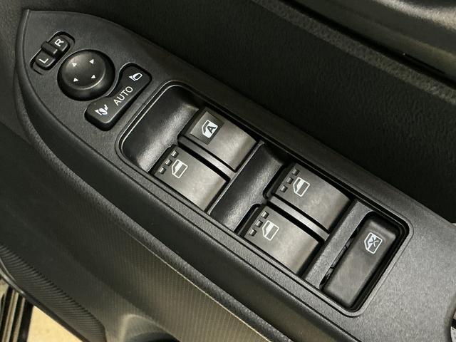 タント X バックカメラ 両側電動スライドドア USBチャージャー バックカメラ 両側電動スライドドア 前後コーナーセンサー 前席シートヒーター 電子パーキング オートブレーキホールド オートマチックハイビーム プッシュスタート USBチャージャー スマートキー(39枚目)