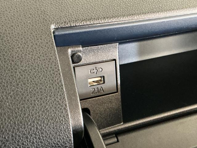 タント X バックカメラ 両側電動スライドドア USBチャージャー バックカメラ 両側電動スライドドア 前後コーナーセンサー 前席シートヒーター 電子パーキング オートブレーキホールド オートマチックハイビーム プッシュスタート USBチャージャー スマートキー(42枚目)