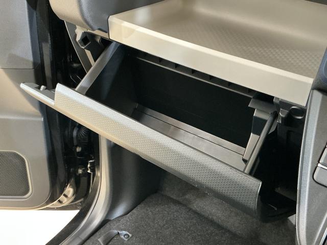 タント X バックカメラ 両側電動スライドドア USBチャージャー バックカメラ 両側電動スライドドア 前後コーナーセンサー 前席シートヒーター 電子パーキング オートブレーキホールド オートマチックハイビーム プッシュスタート USBチャージャー スマートキー(56枚目)