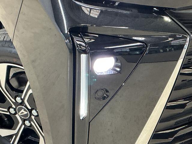 タント カスタムＸ　届出済み未使用車　４ＷＤ　パノラマモニター　届出済み未使用車　４ＷＤ　全周囲カメラ　両側電動スライドドア　前席シートヒーター　前後コーナーセンサー　電子パーキング　オートブレーキホールド　オートマチックハイビーム　１４インチ純正アルミホイール（11枚目）