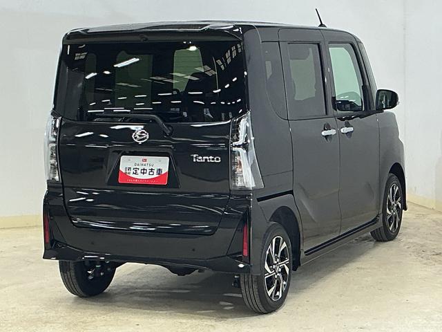 タント カスタムＸ　届出済み未使用車　４ＷＤ　パノラマモニター　届出済み未使用車　４ＷＤ　全周囲カメラ　両側電動スライドドア　前席シートヒーター　前後コーナーセンサー　電子パーキング　オートブレーキホールド　オートマチックハイビーム　１４インチ純正アルミホイール（17枚目）