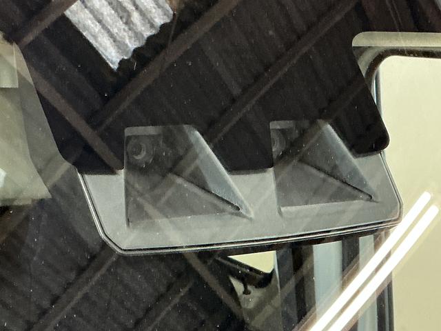 ハイゼットカーゴ ＤＸ　４ＷＤ　スマートアシスト　オートライト　コーナーセンサ　４ＷＤ　スマートアシスト　キーレスリモコン　オートライト　コーナーセンサー　スチールホイール　マニュアルエアコン　フロントパワーウインド　リヤワイパー　アイドリングストップ　パワステ　ＡＢＳ（8枚目）