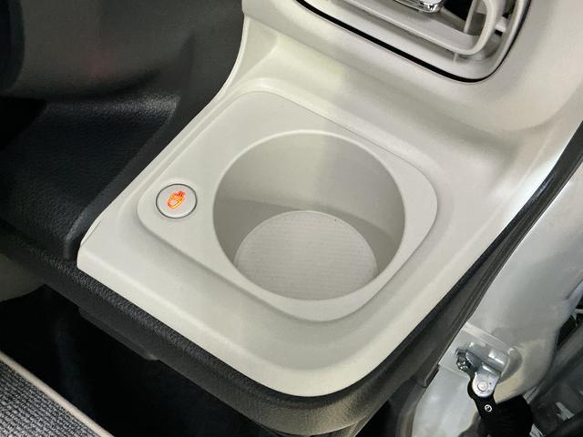 ムーヴキャンバス ストライプスＧ　届出済み未使用車　バックカメラ　電動スライド　届出済み未使用車　バックカメラ　両側電動スライドドア　前後コーナーセンサー　前席シートヒーター　ホッとカップホルダー　電子パーキング　オートブレーキホールド　オートマチックハイビーム　ＵＳＢ（5枚目）