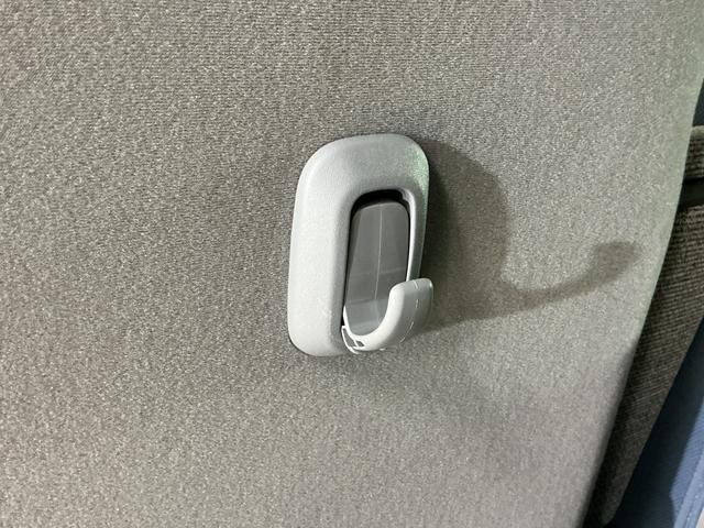 ムーヴキャンバス ストライプスＧ　ワンオーナー　４ＷＤ　バックカメラ　ＵＳＢ　ワンオーナー　４ＷＤ　バックカメラ　両側電動スライドドア　前後コーナーセンサー　前席シートヒーター　電子パーキング　オートブレーキホールド　オートマチックハイビーム　ホッとカップホルダー　ＵＳＢ（31枚目）