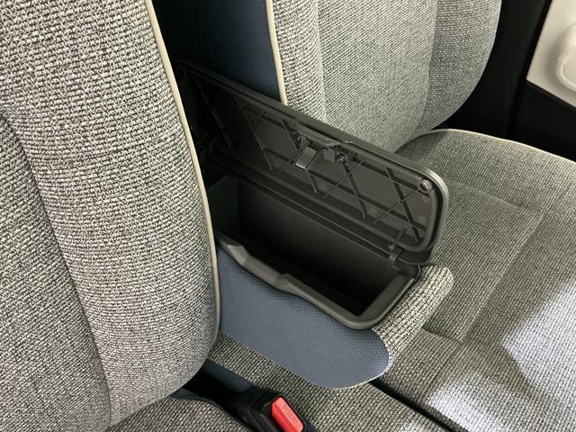 ムーヴキャンバス ストライプスＧ　ワンオーナー　４ＷＤ　バックカメラ　ＵＳＢ　ワンオーナー　４ＷＤ　バックカメラ　両側電動スライドドア　前後コーナーセンサー　前席シートヒーター　電子パーキング　オートブレーキホールド　オートマチックハイビーム　ホッとカップホルダー　ＵＳＢ（63枚目）