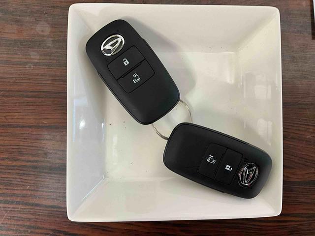 タント X 届出済み未使用車 LEDヘッドランプ シートヒーター 届出済み未使用車 バックカメラ対応 LEDヘッドランプ プッシュボタンスタート キーフリー アイドリングストップ ベンチシート シートヒーター 片側電動スライドドア オートエアコン オートライト(21枚目)