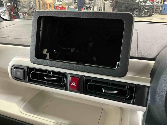 ムーヴキャンバス ストライプスＧ　届出済未使用車　スマートアシスト　届出済未使用車　スマートアシスト　バックカメラ　両側リヤパワースライドドア　プッシュボタンエンジンスタート　ＬＥＤヘッドライト　コーナーセンサー　オートエアコン　オートライト　シートヒーター　ＡＢＳ（3枚目）