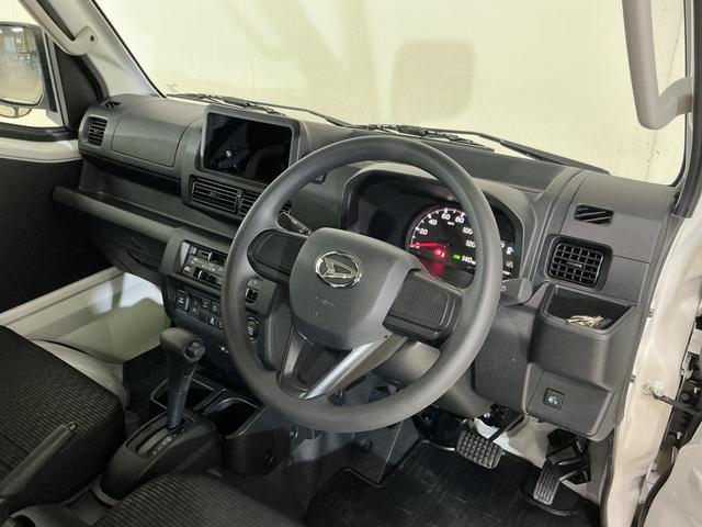 ハイゼットトラック ＥＸＴ　ワンオーナー　４ＷＤ　ＣＶＴ車　リアコーナーセンサー　ワンオーナー　４ＷＤ　ＣＶＴ車　リアコーナーセンサー　オートマチックハイビーム　３方開　荷台作業灯　オートライト　横滑り防止装置　スマアシ　アイドリングストップ　プッシュスタート　スマートキー（2枚目）