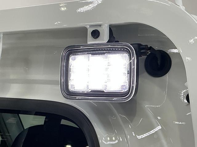 ハイゼットトラック ＥＸＴ　ワンオーナー　４ＷＤ　ＣＶＴ車　リアコーナーセンサー　ワンオーナー　４ＷＤ　ＣＶＴ車　リアコーナーセンサー　オートマチックハイビーム　３方開　荷台作業灯　オートライト　横滑り防止装置　スマアシ　アイドリングストップ　プッシュスタート　スマートキー（30枚目）